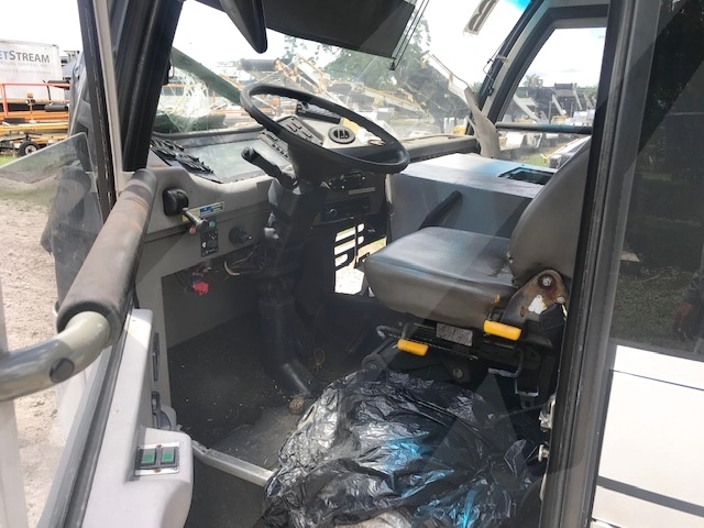 Airport Apron Bus Cobus 3000 - 108 pax.