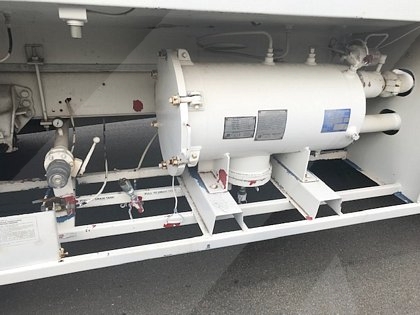 Fuel Truck AV-JF Gas F-800